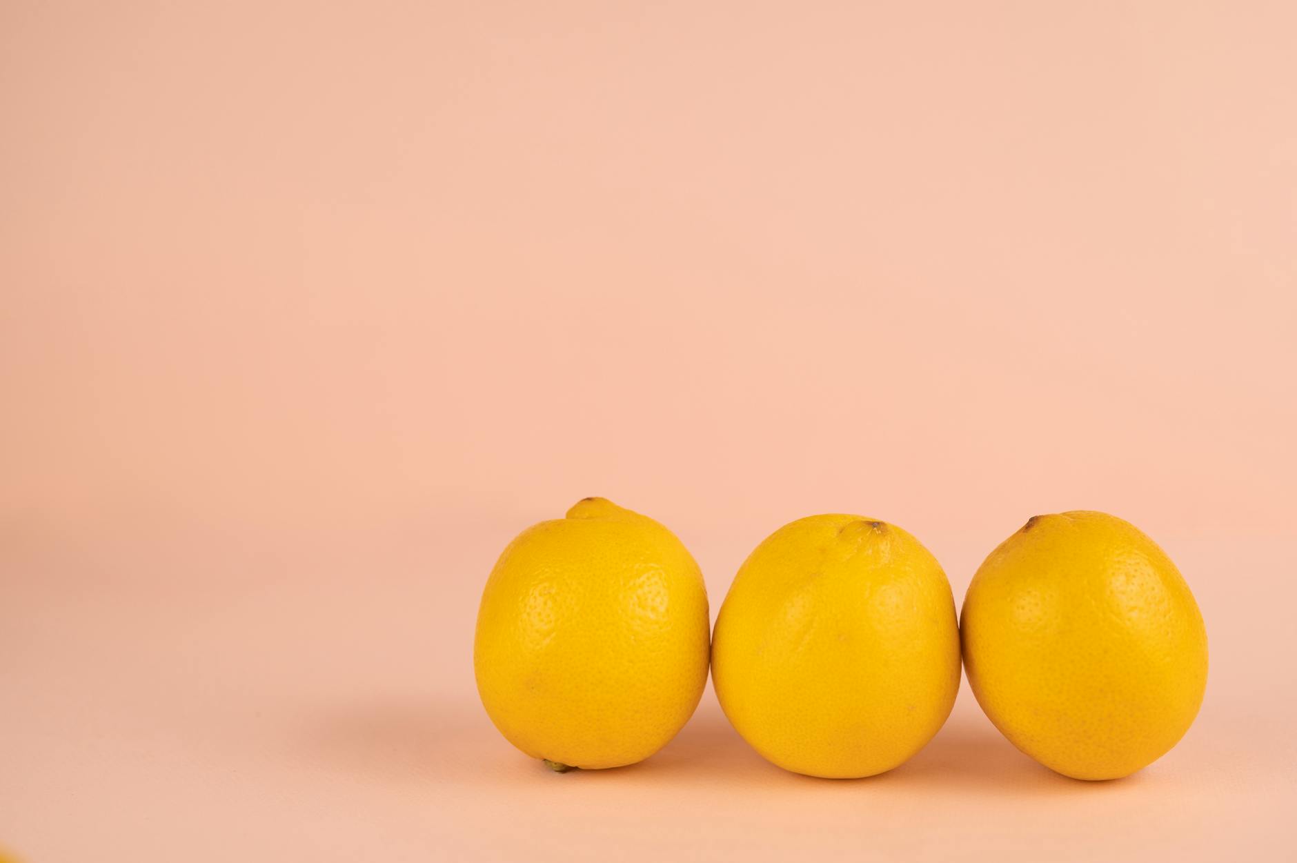 Vibrateur citron moderne, outil de bien-être et de plaisir personnel
